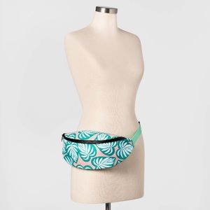 Target Bags - Fanny Pack Cooler Tropical leaf - Sun Squad Target Bags - Fanny Pack Cooler Tropical leaf - Sun Squad